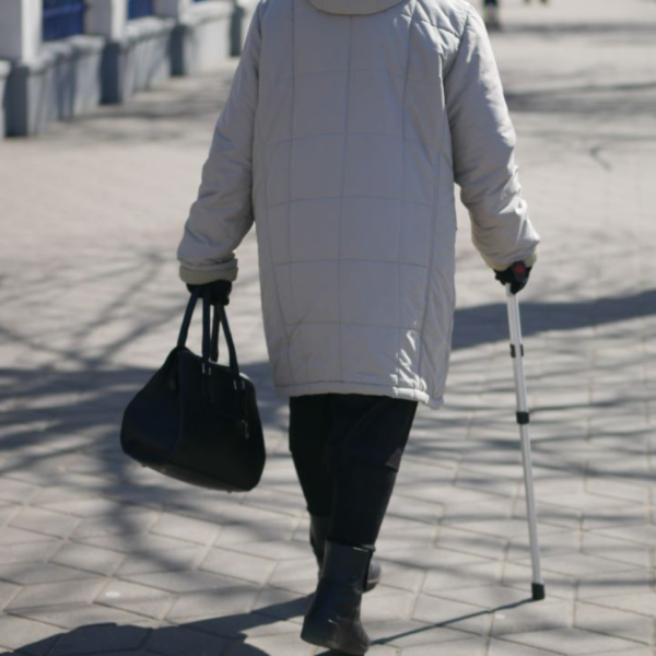 В Беларуси изменились правила выплаты пенсии за выслугу лет. Что и кому нужно знать?