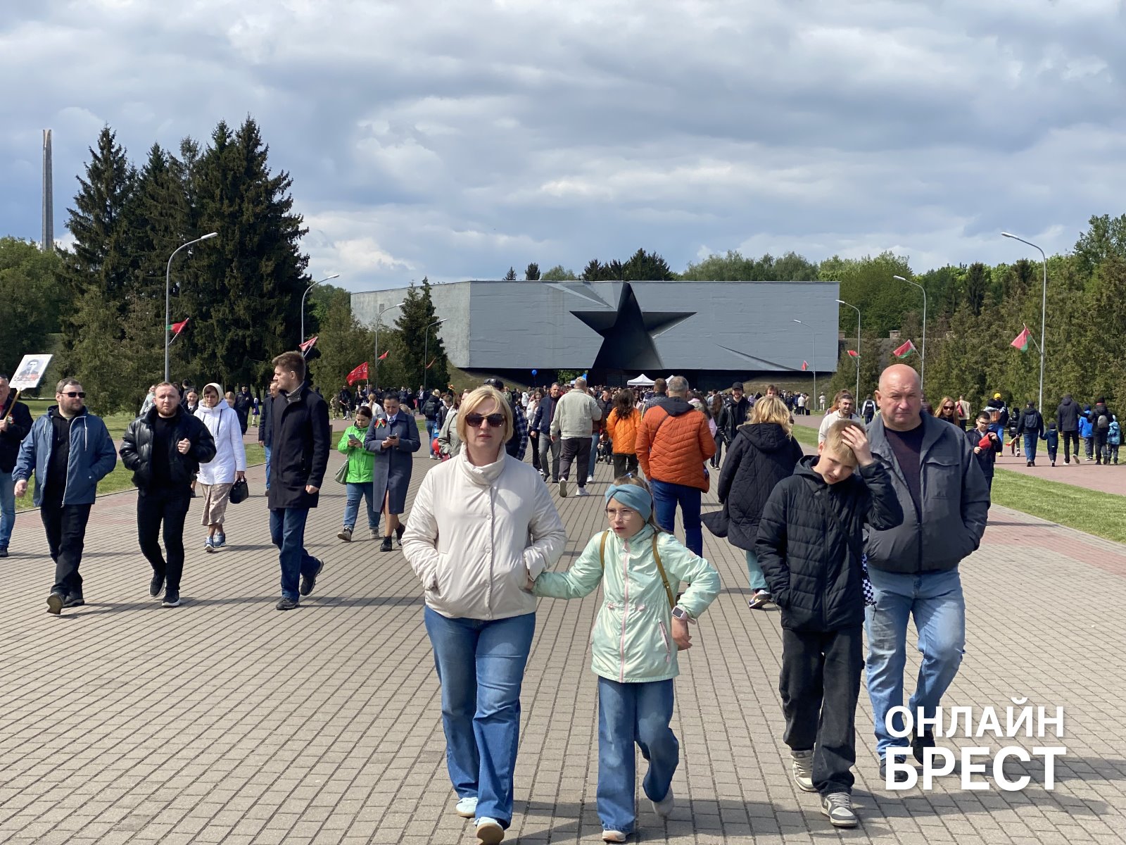 Брест празднует День Победы — большой фоторепортаж