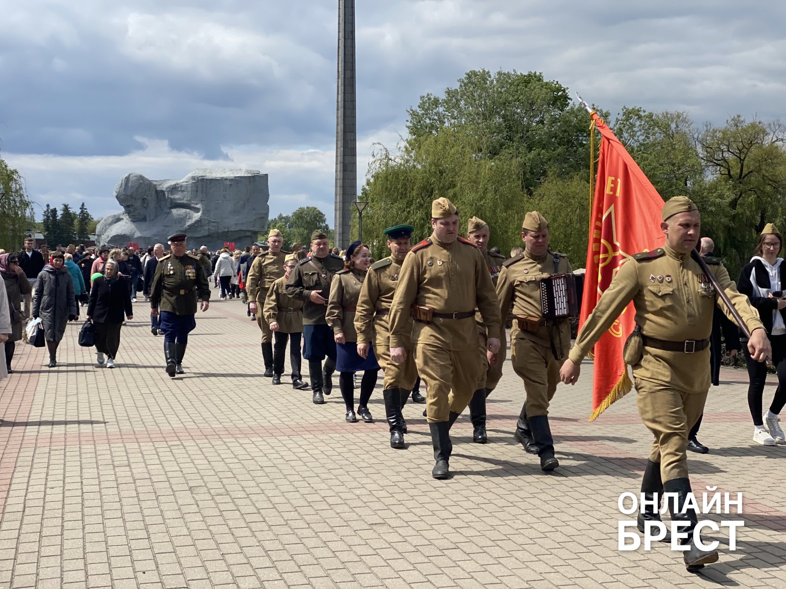 Брест празднует День Победы — большой фоторепортаж