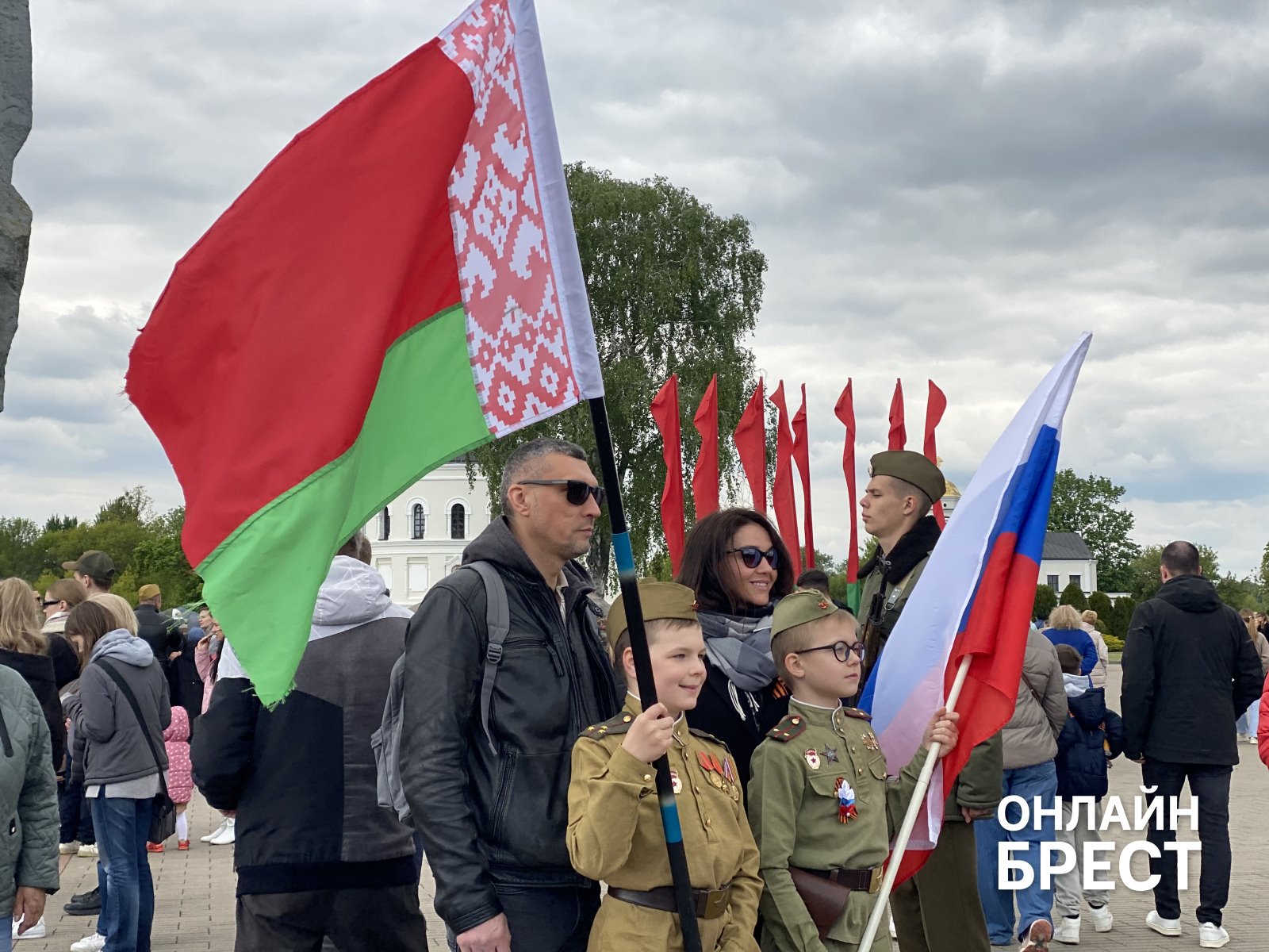 Брест празднует День Победы — большой фоторепортаж