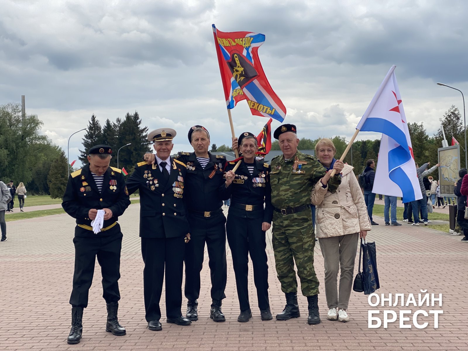 Брест празднует День Победы — большой фоторепортаж
