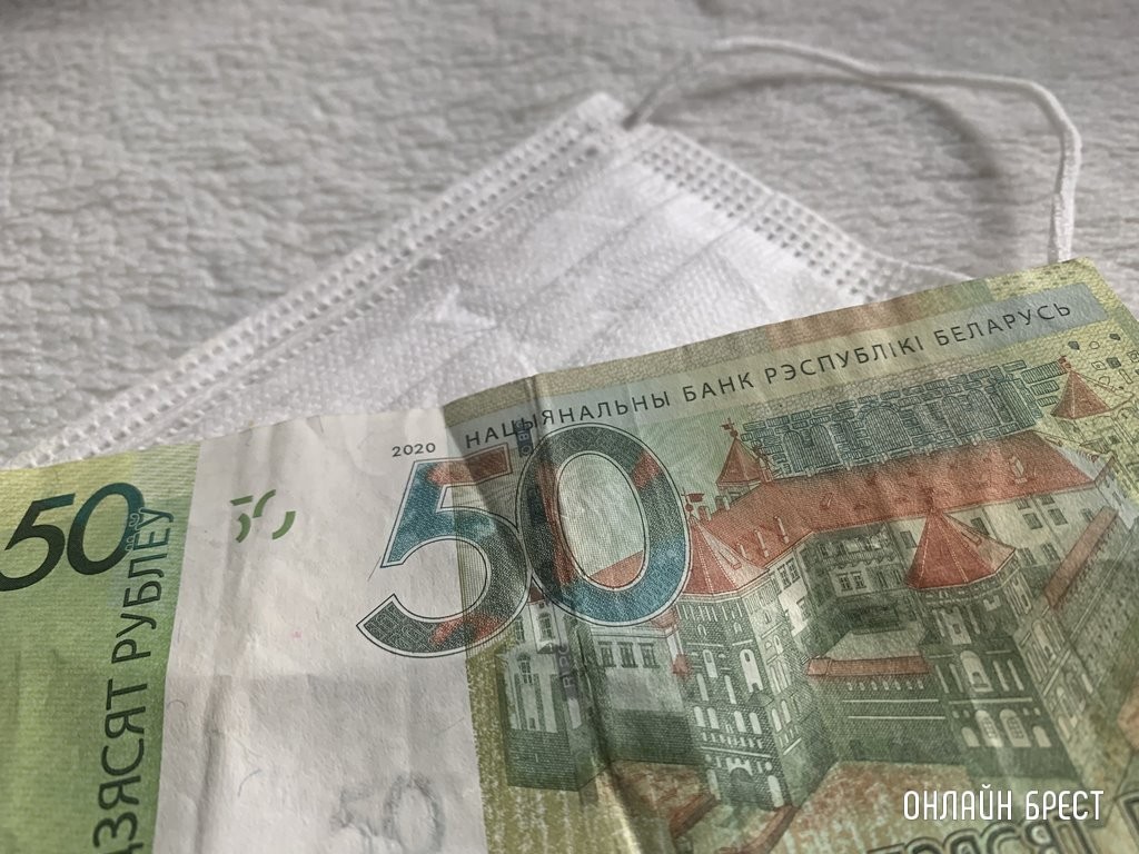 Белорусским врачам заметно повысили надбавки к зарплатам: подробности