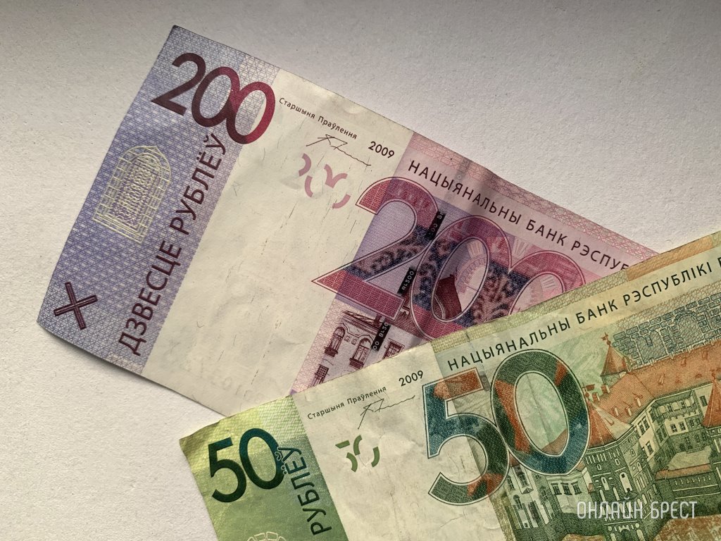 МАЗ ввел бонус новым работникам – отслужившим «срочку» дадут 5 тысяч рублей