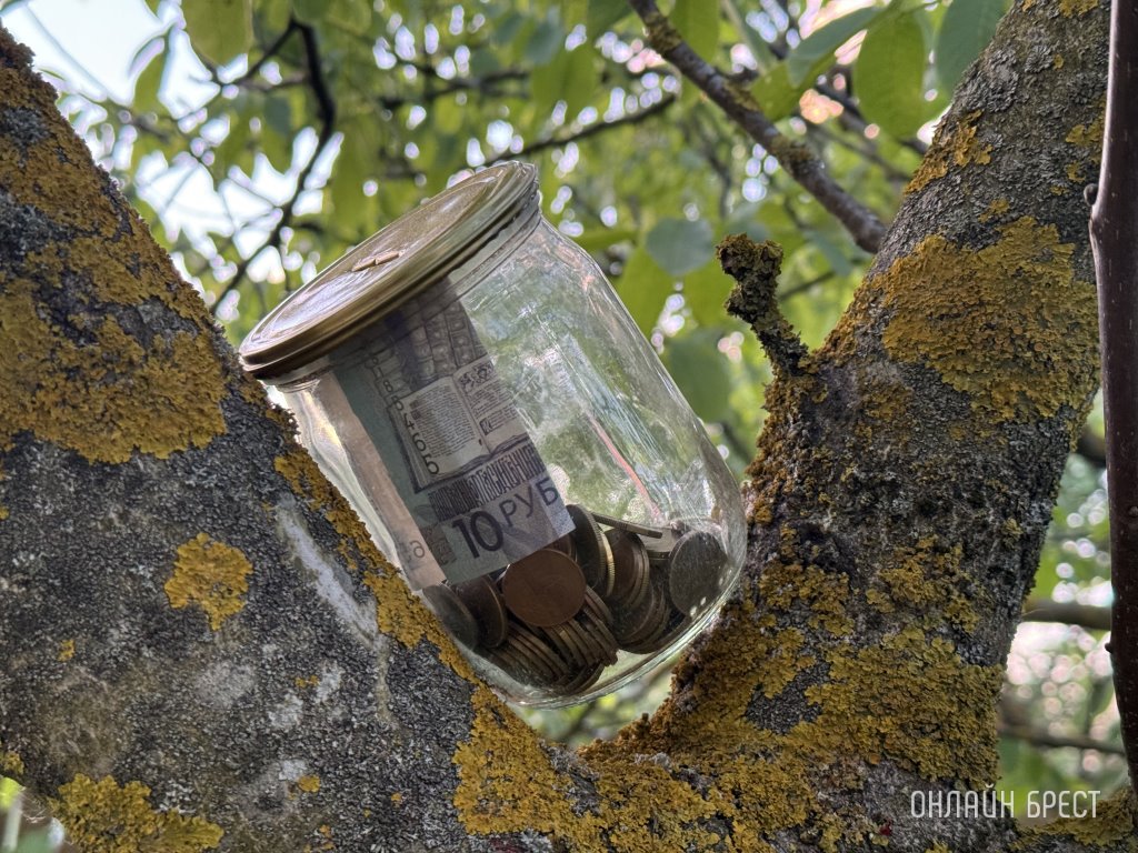 Банки могут сообщать в налоговую о ваших деньгах. Какая сумма должна быть на счете?