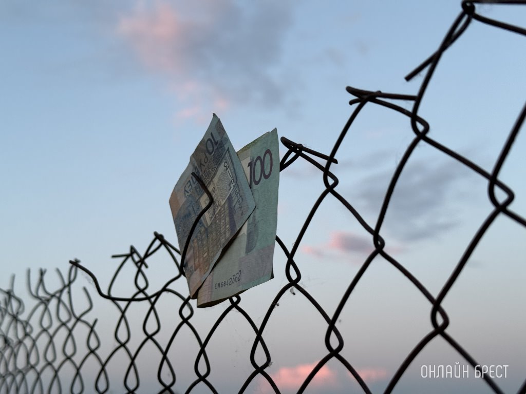 Бригадир только устроился на работу и тут же оказался должен 8,6 тысячи рублей