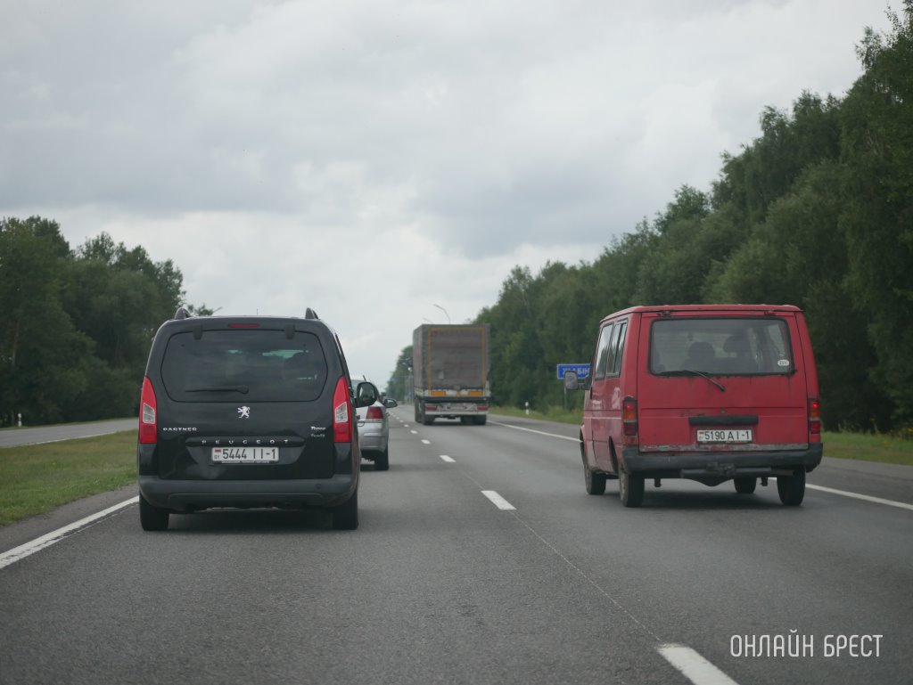 В Беларуси начали вычислять нарушителей ПДД с помощью дронов