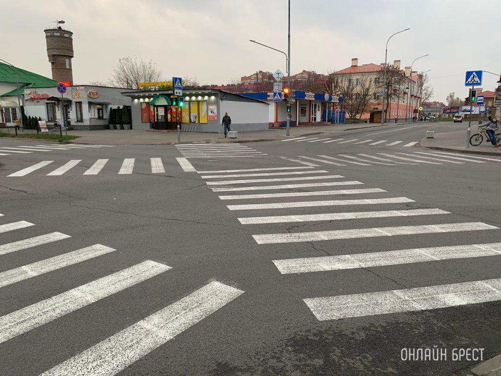 В Брестской области станет больше «лежачих» и светофоров