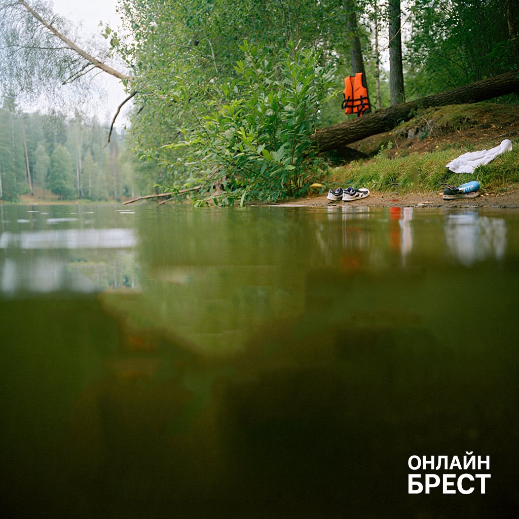 Оттолкнул ребенка и скрылся под водой: подробности трагедии в Брестской области