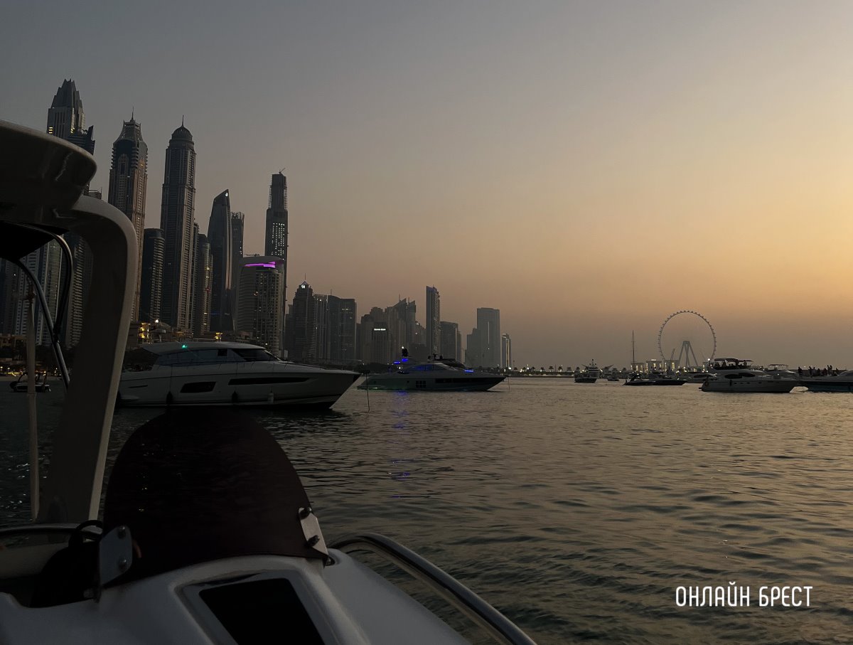 Куда и за сколько можно улететь из Беларуси на Новый год