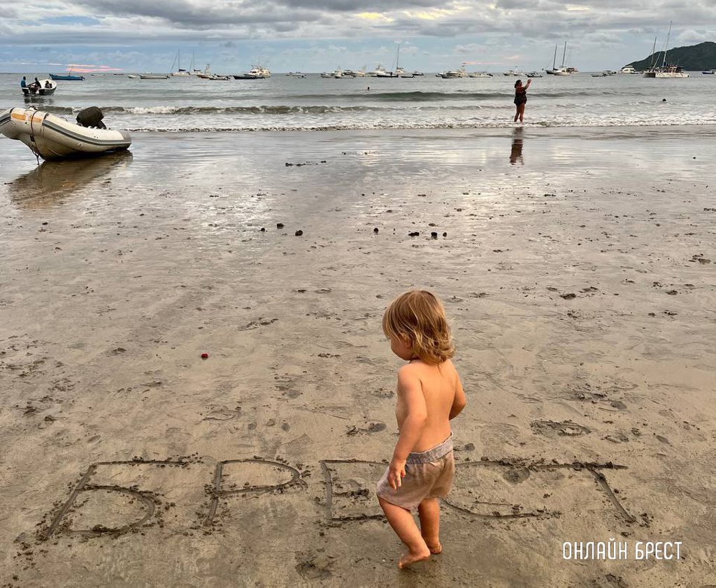 Куда белорусы могут поехать без виз