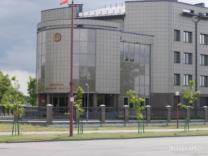 Незаконную процедуру госзакупки на более 100 тысяч рублей отменили после вмешательства прокуратуры Бреста