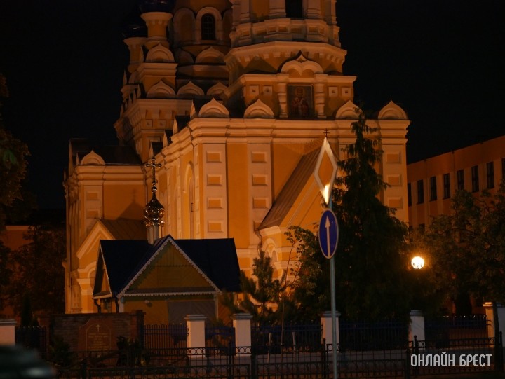 Расписание праздничных рождественских богослужений в храмах Бреста