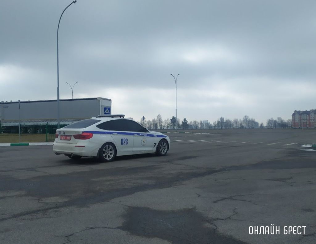 Напоминание для лихачей: сколько придется заплатить за превышение скорости