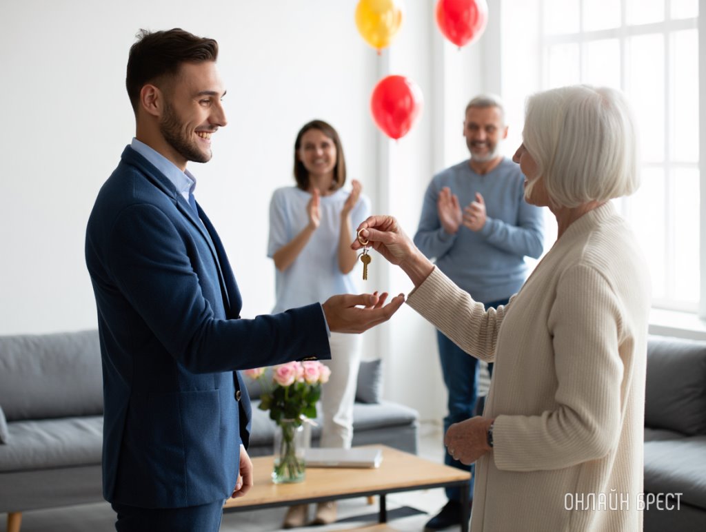 Нужно ли платить налог за квартиру, полученную в подарок. Отвечает нотариус