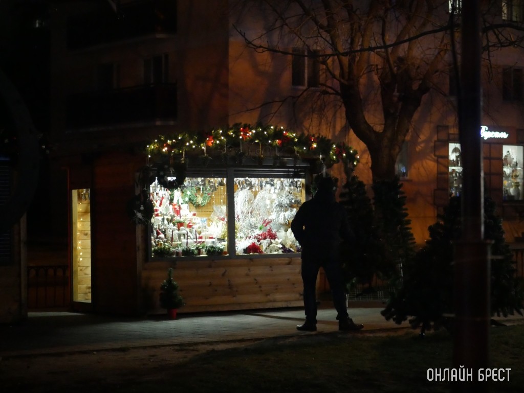 Предновогодние ярмарки в Бресте откроются 1 декабря — оформление в нынешнем году станет другим