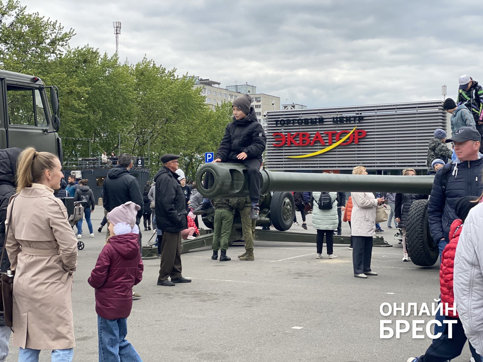 Брест празднует День Победы — большой фоторепортаж