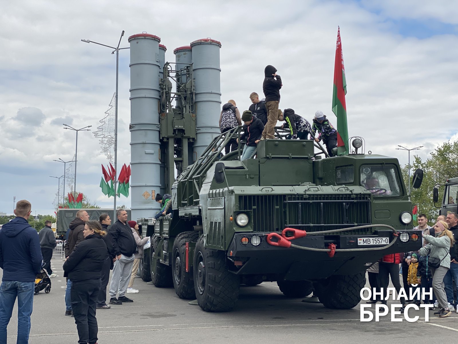 Брест празднует День Победы — большой фоторепортаж