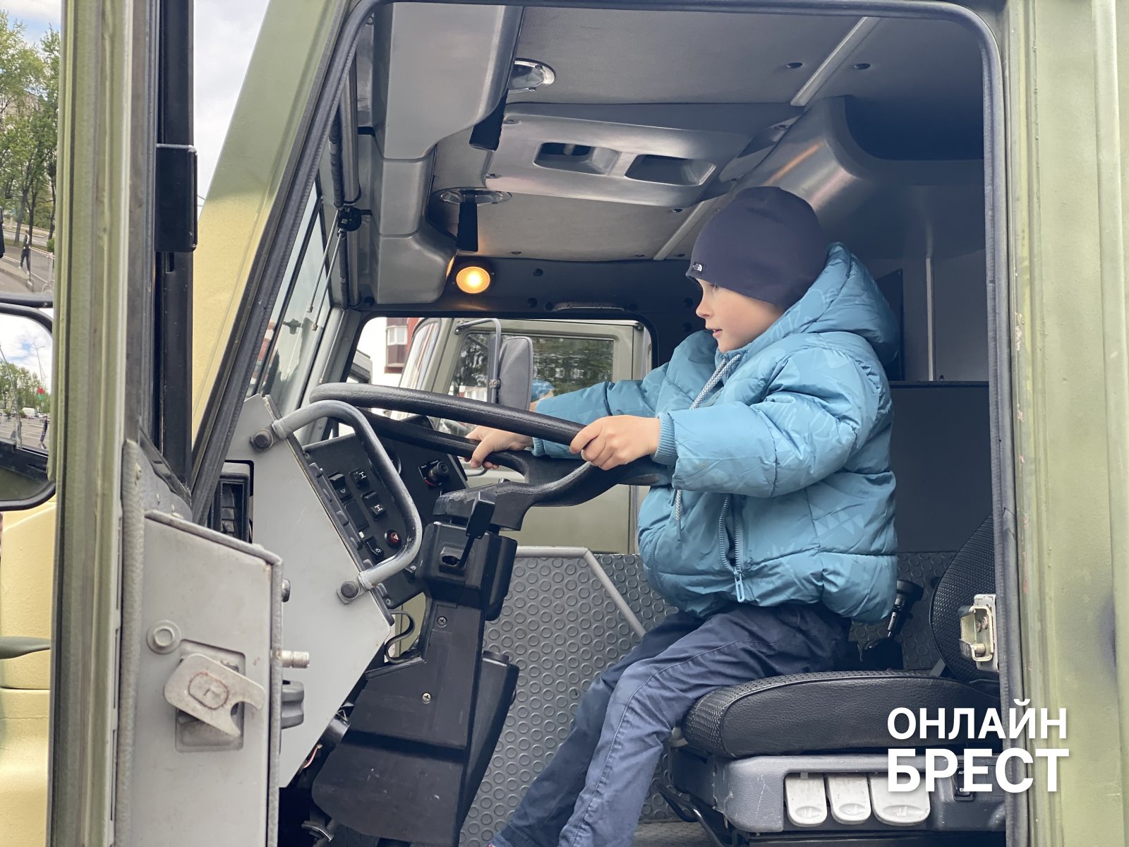 Брест празднует День Победы — большой фоторепортаж