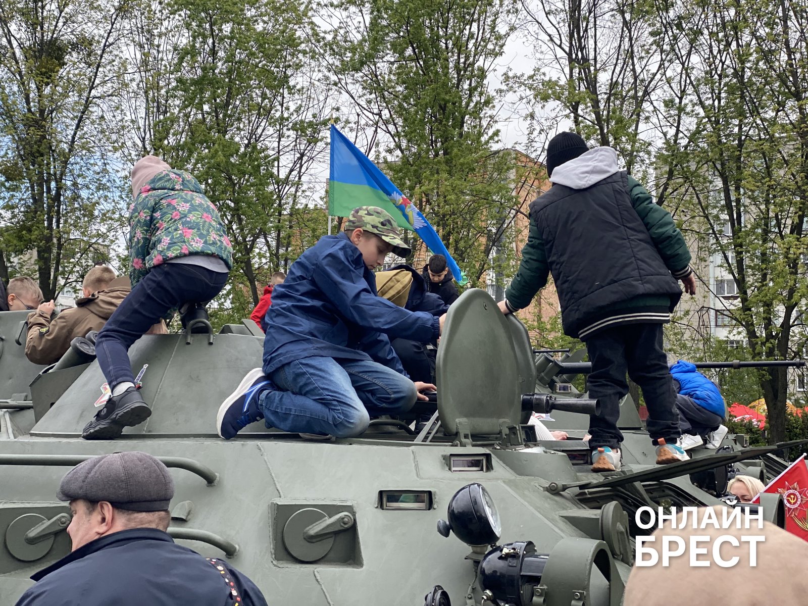 Брест празднует День Победы — большой фоторепортаж
