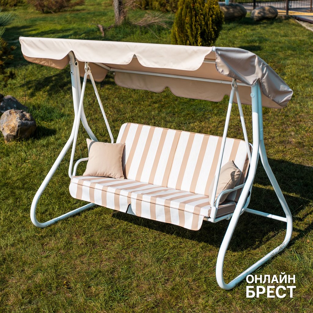 Жители Бреста «прогорели» на покупке садовых качелей