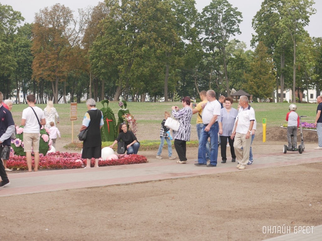 Десять новых ландшафтных композиций появятся в Бресте на конкурсе «Город-сад»
