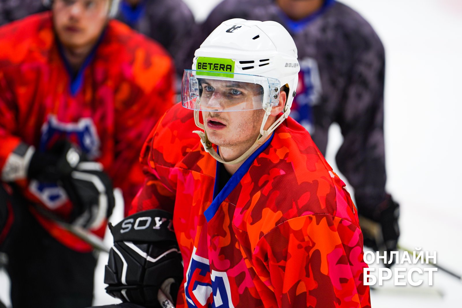Смотрите, как тренируется ХК «Брест» — большой фоторепортаж