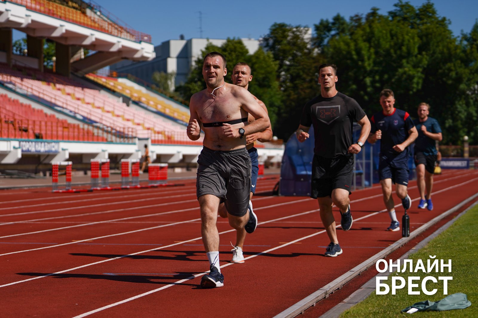Смотрите, как тренируется ХК «Брест» — большой фоторепортаж