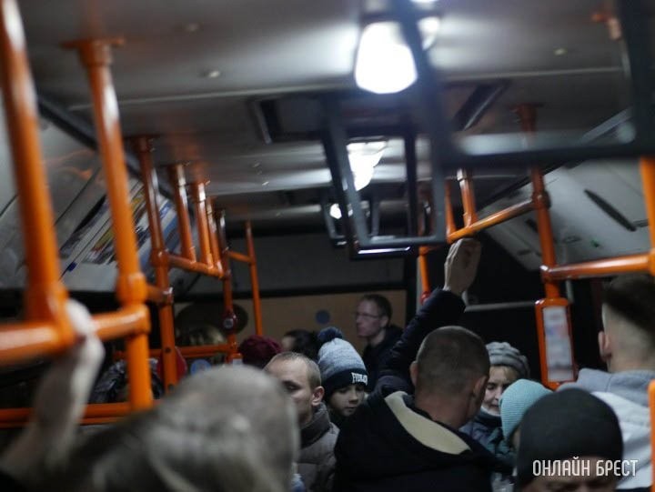 Расписание автобусов и троллейбусов в ночь на 22 июня в Бресте