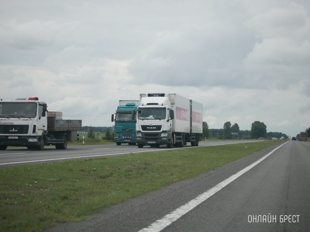 Новый закон в Литве затрагивает некоторых работающих там дальнобойщиков-белорусов