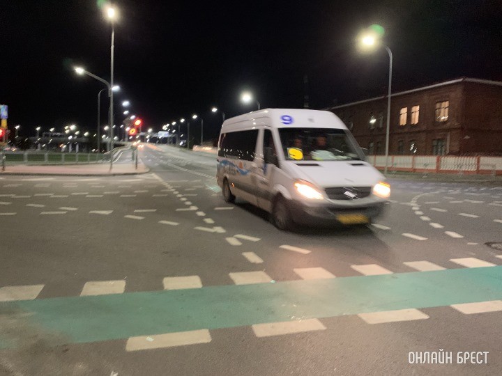 Водители такси и маршруток в Беларуси должны будут повышать квалификацию на курсах