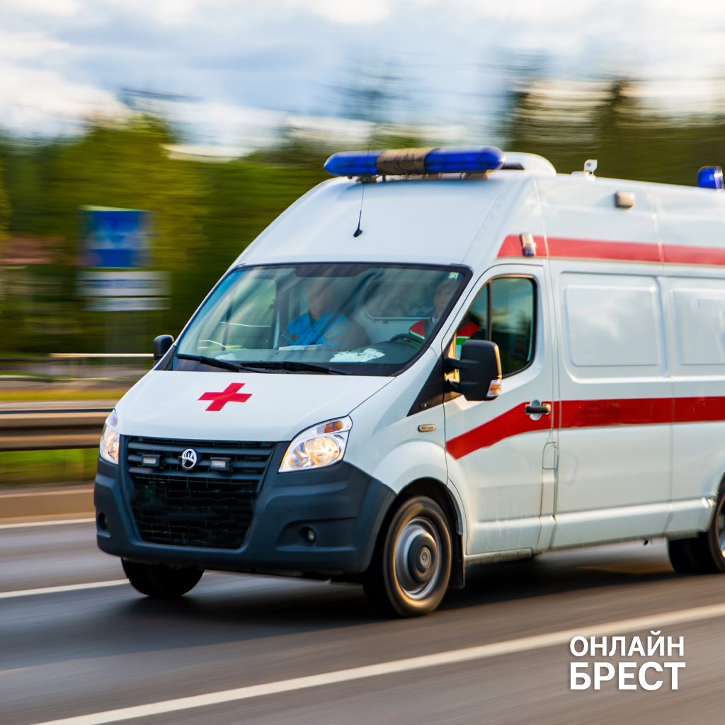 В Беларуси ребенок упал в очистной колодец — он умер в больнице