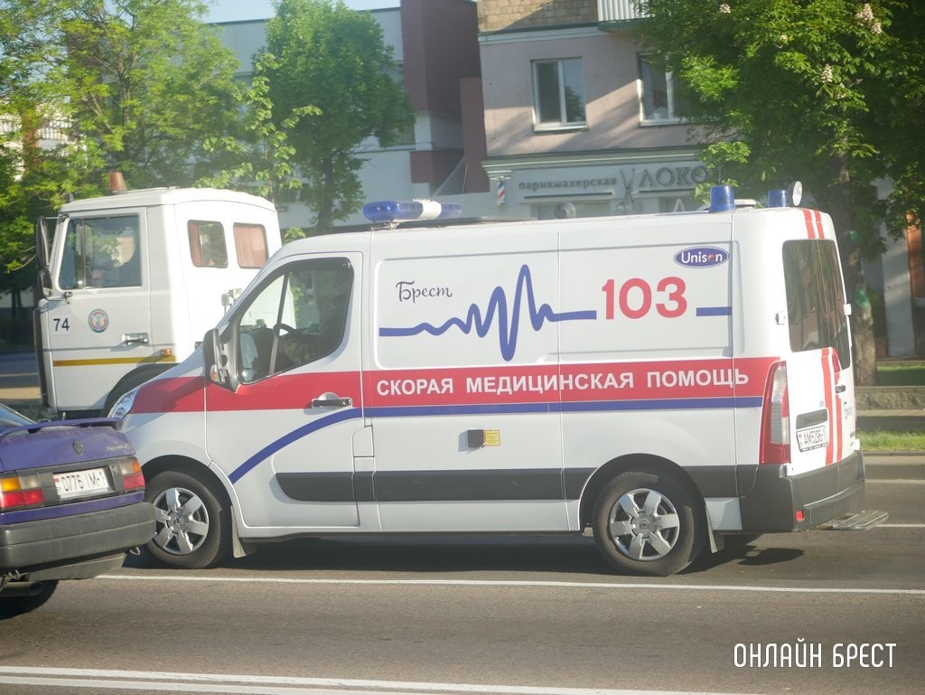 В Беларуси годовалый малыш опрокинул на себя чашку с кипятком — он в тяжелом состоянии