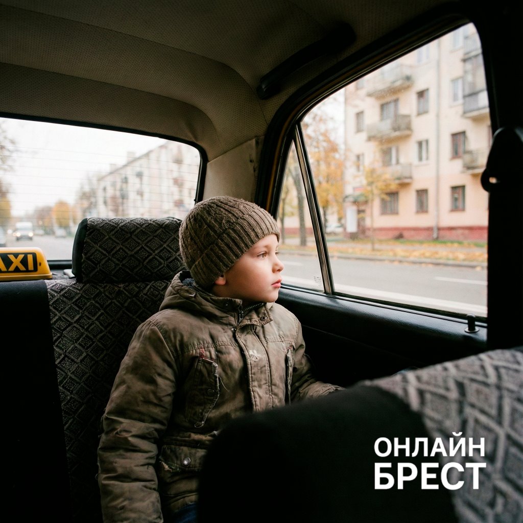 Можно ли ребенку ехать в такси без взрослых: что говорит закон