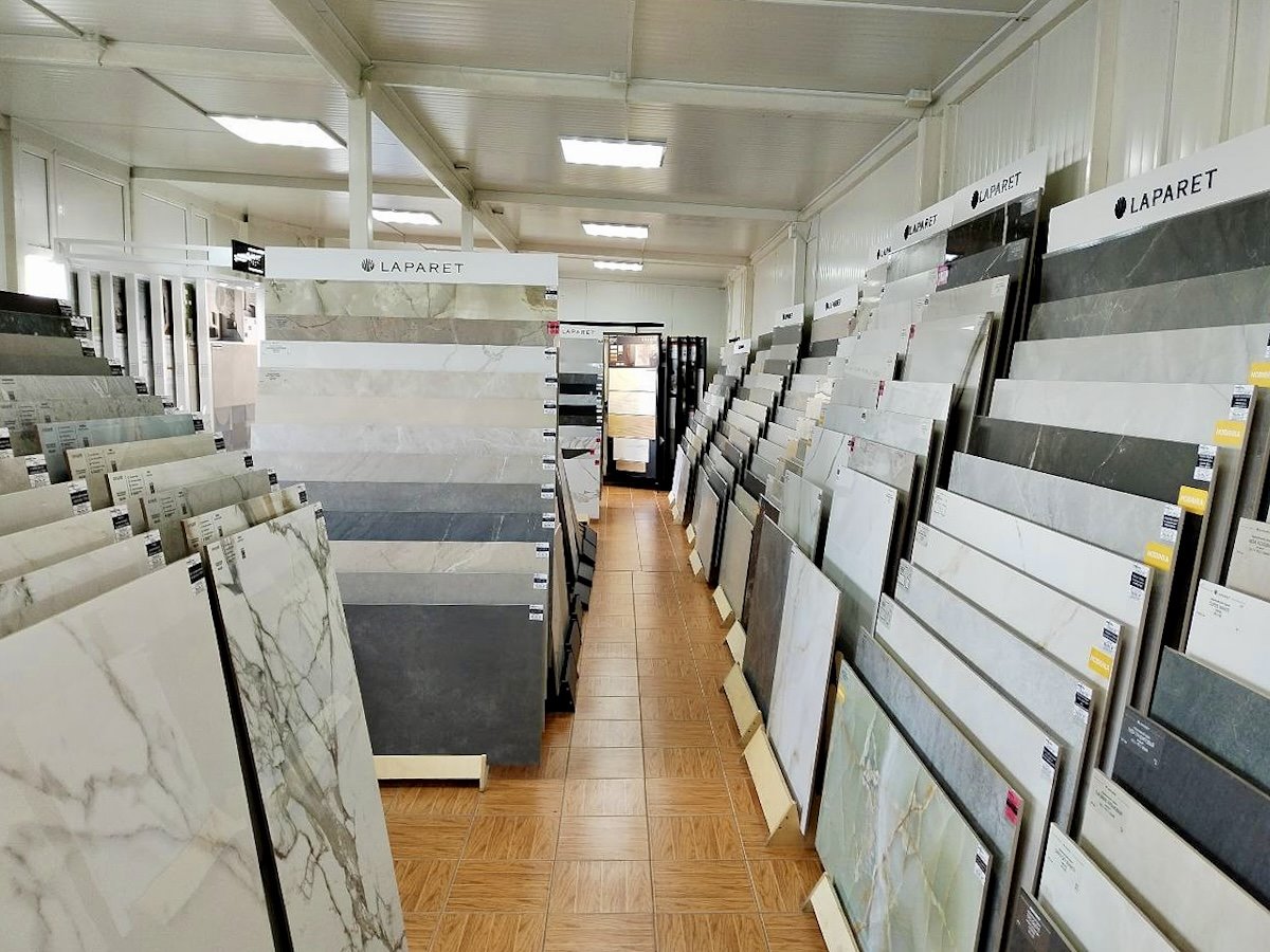 Всё для ремонта и уюта в Бресте: керамогранит, сантехника, карнизы и плиссе