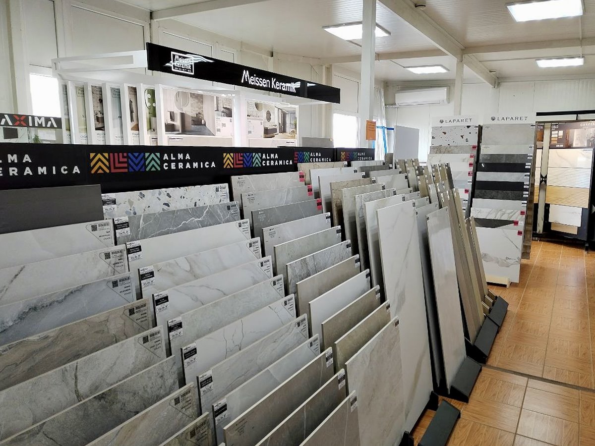 Всё для ремонта и уюта в Бресте: керамогранит, сантехника, карнизы и плиссе