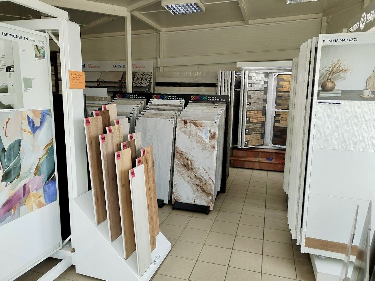 Всё для ремонта и уюта в Бресте: керамогранит, сантехника, карнизы и плиссе