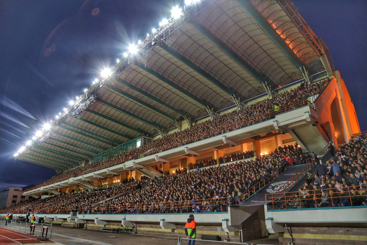 На домашнем матче брестского «Динамо» присутствовало более 10 000 зрителей — рекорд нынешнего чемпионата!