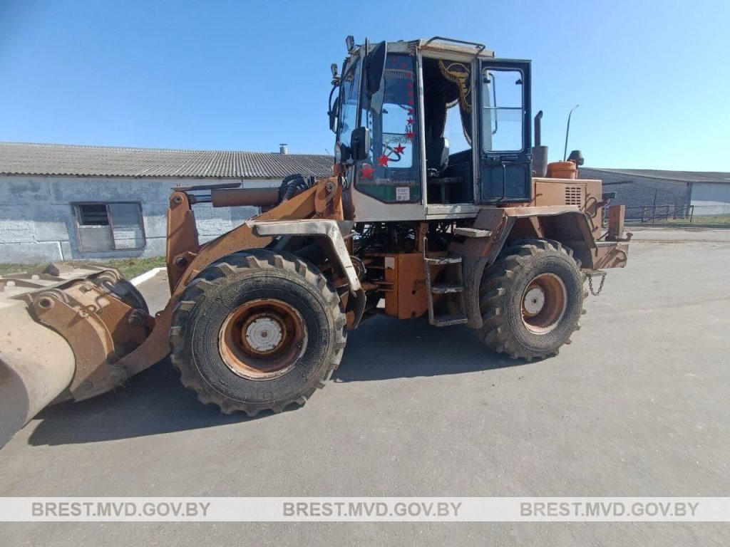 В Брестской области 38-летний тракторист 15 дней воровал топливо с предприятия