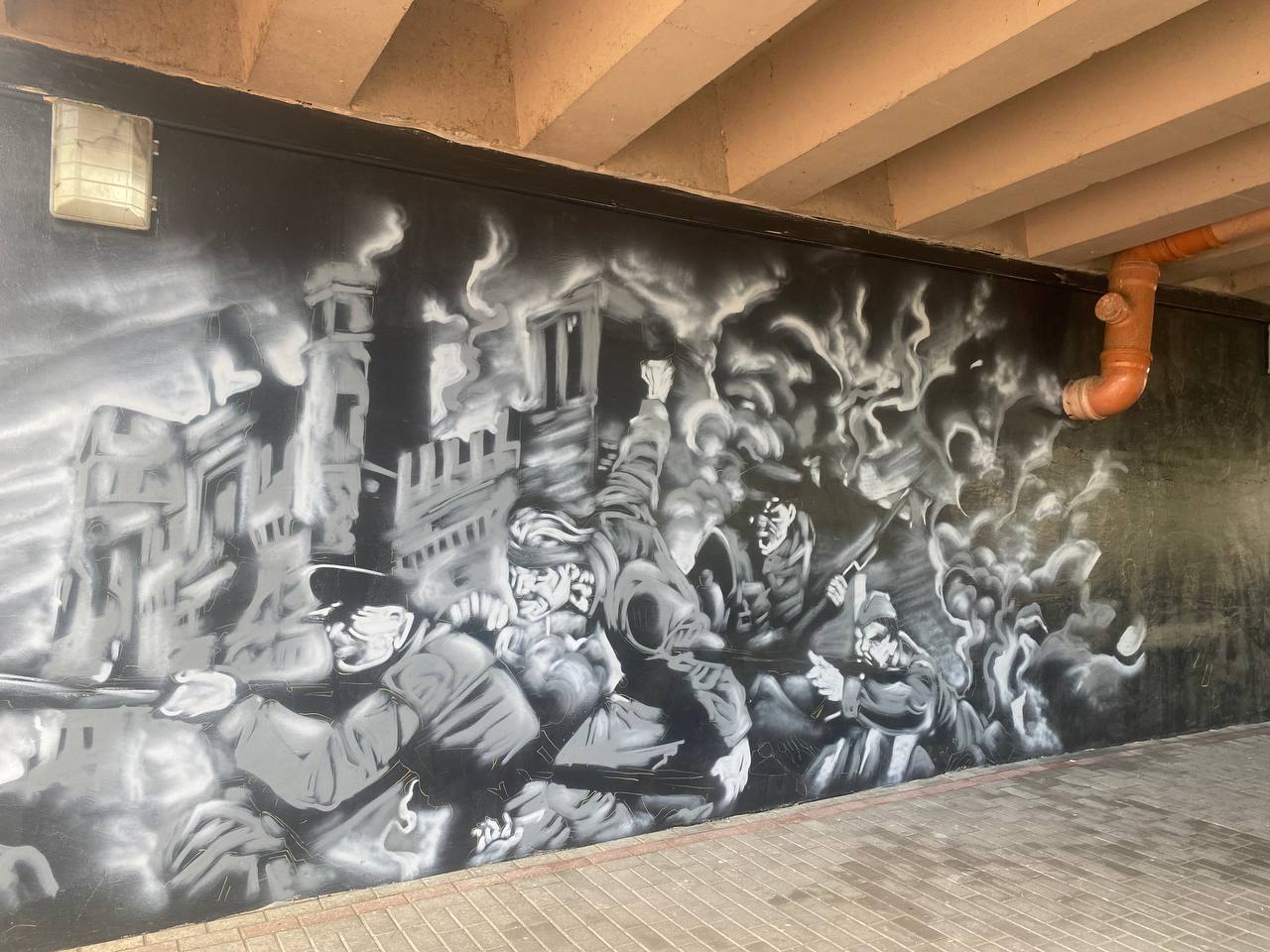 Тоннель под Берестейским мостом преображается