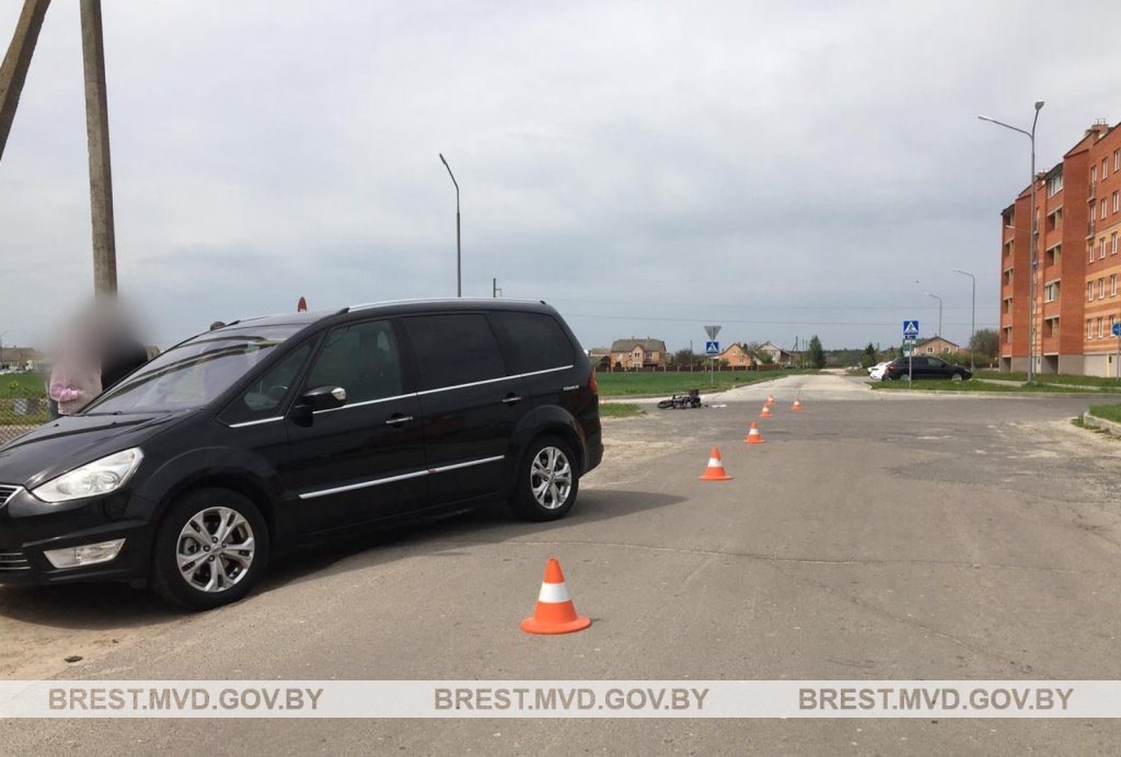 ДТП в Столине: водитель и велосипедист столкнулись на повороте – кто виноват?
