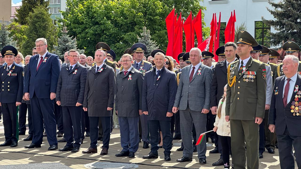 В Бресте отмечают День Государственного флага, Государственного герба и Государственного гимна