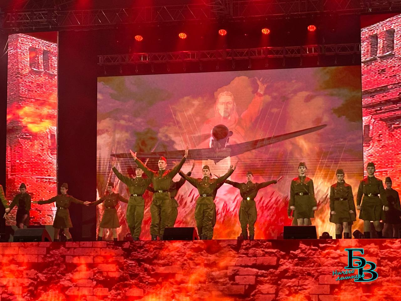 Световое шоу и концерт в Брестской крепости