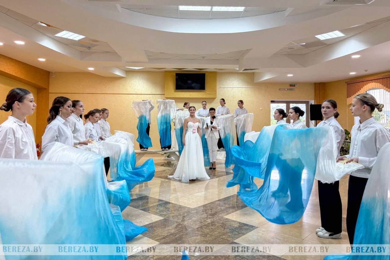 Инициативные березовчане организовали выставку-фестиваль «Ночь в ЗАГСе»