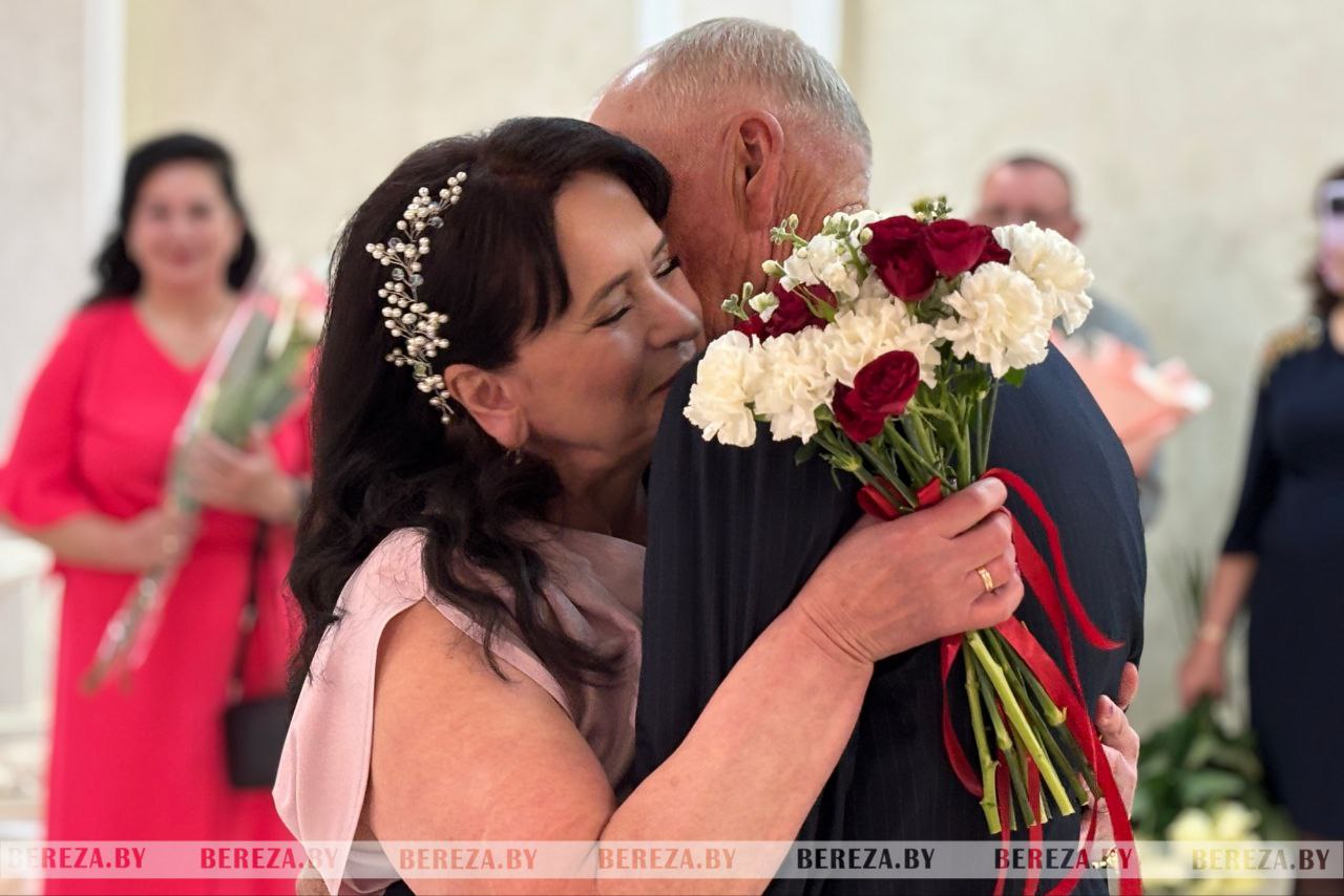 Инициативные березовчане организовали выставку-фестиваль «Ночь в ЗАГСе»