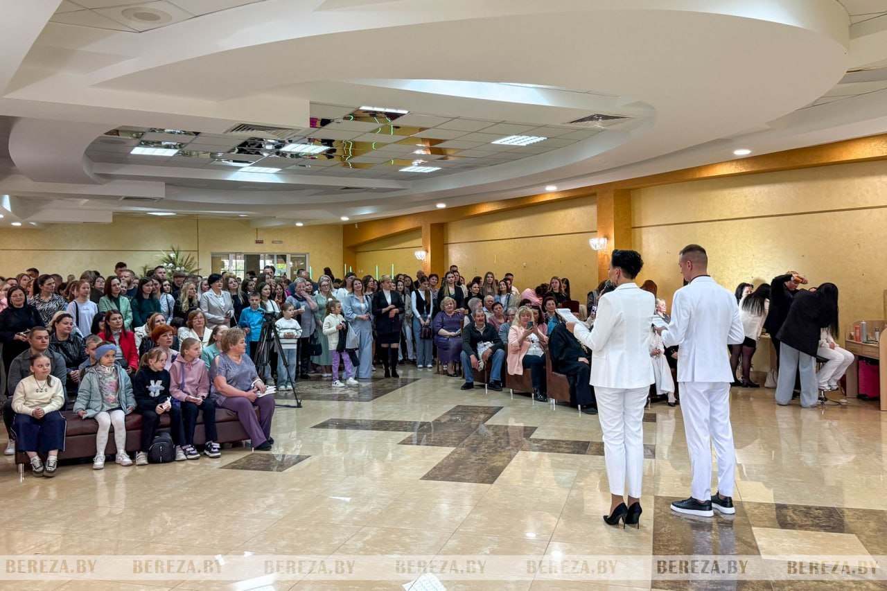 Инициативные березовчане организовали выставку-фестиваль «Ночь в ЗАГСе»