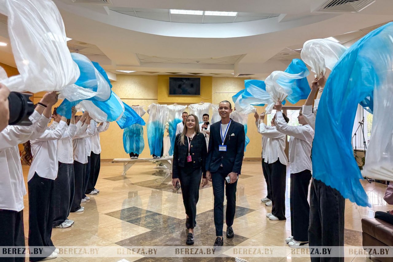 Инициативные березовчане организовали выставку-фестиваль «Ночь в ЗАГСе»