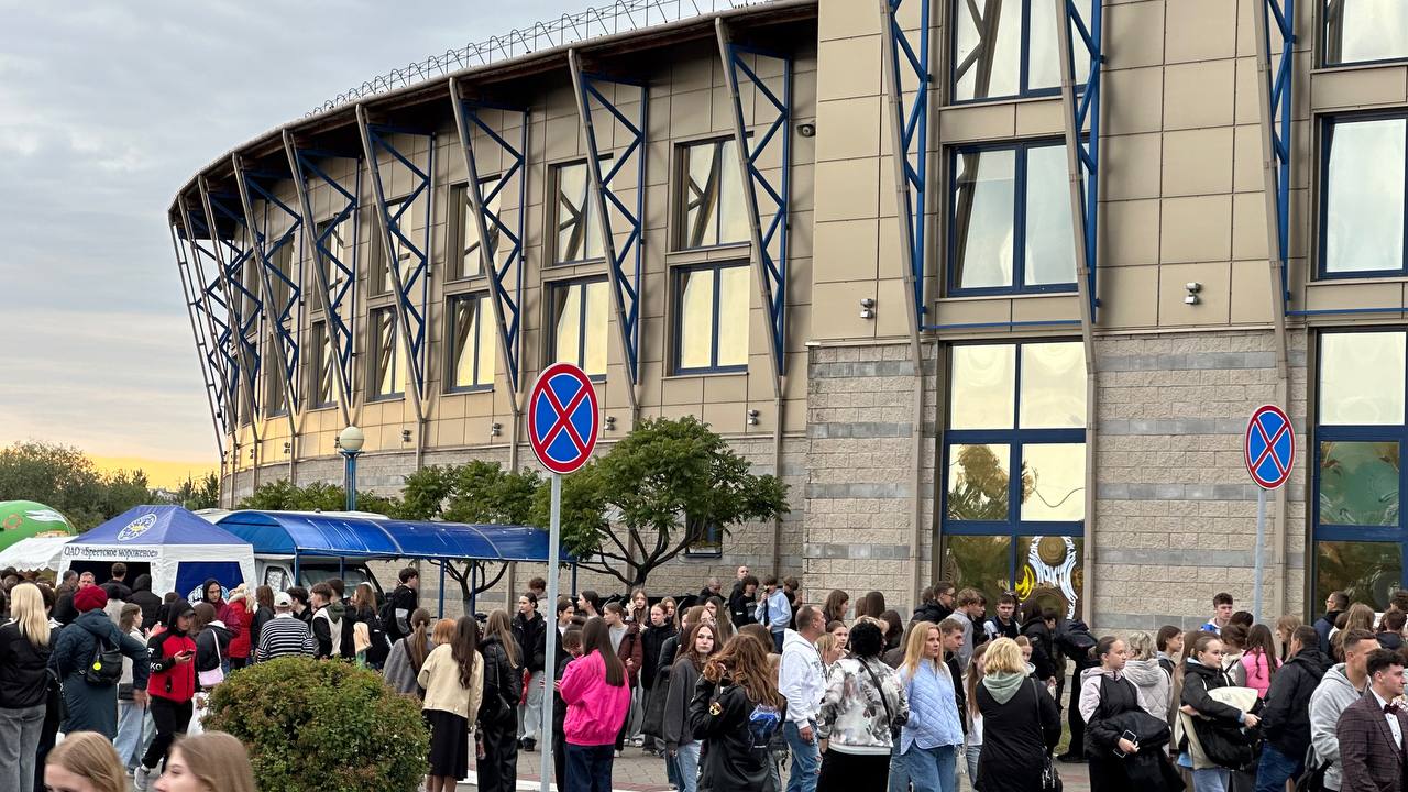В Бресте для выпускников устроили мега-праздник