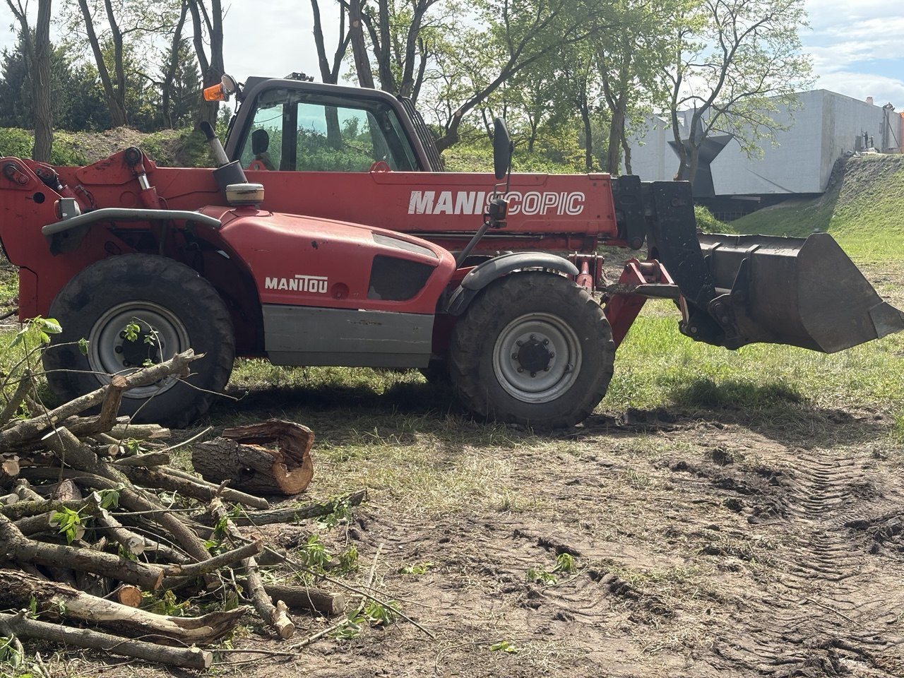 В Брестской крепости развернулись масштабные работы по благоустройству территории