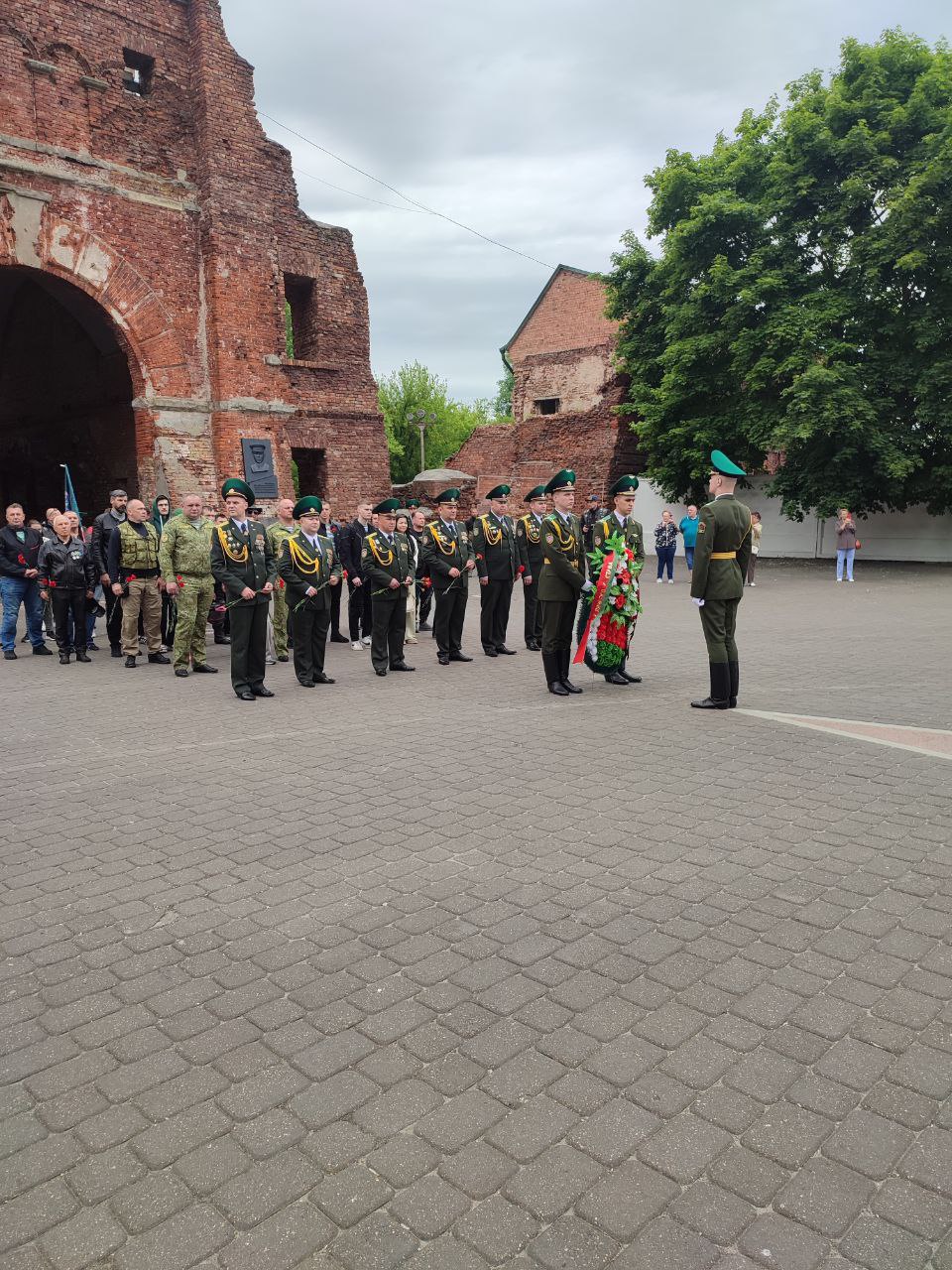 Брестские пограничники на мотоциклах проехали по улицам города