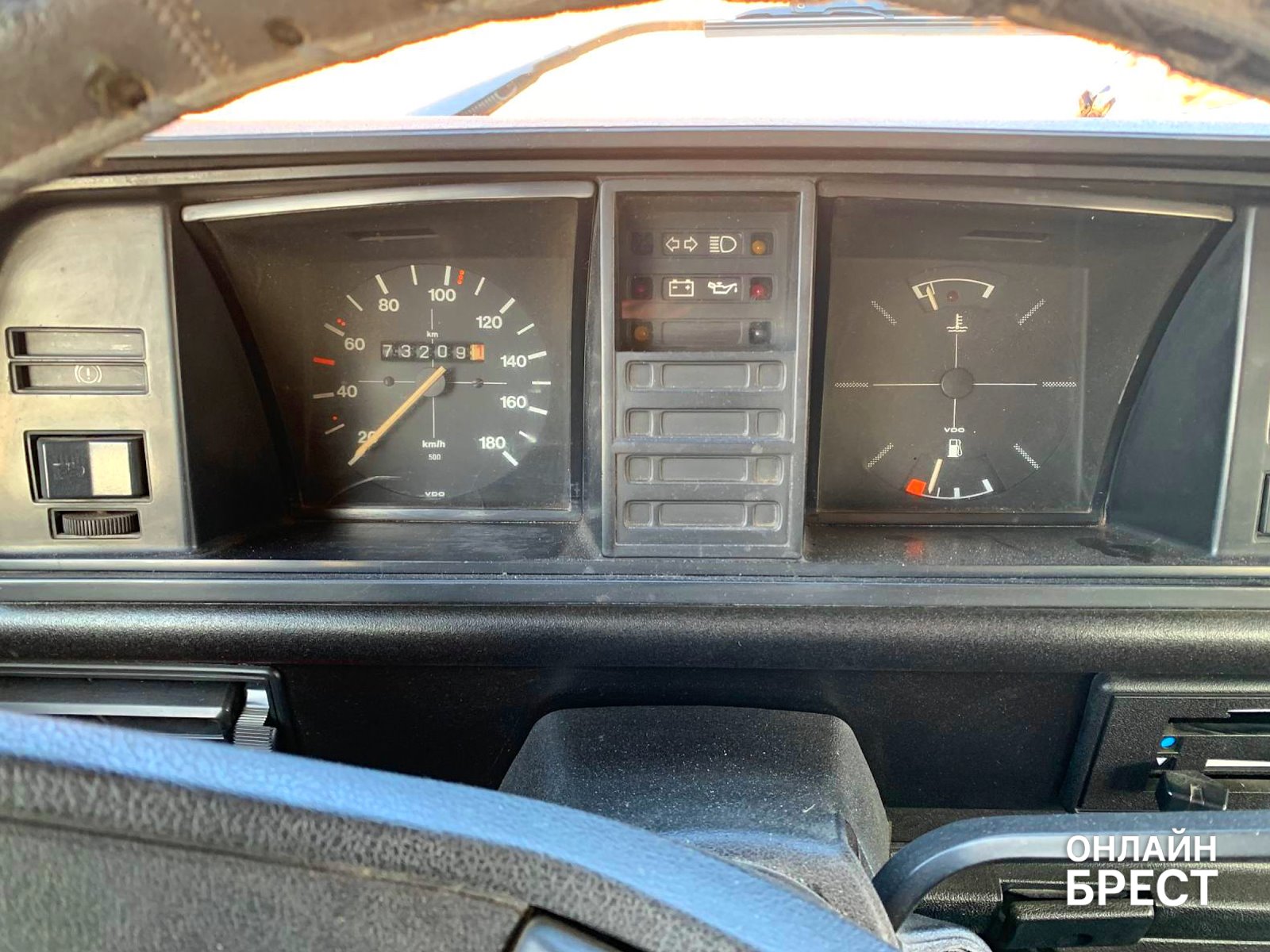 Почему Volkswagen T2 и T3 до сих пор в тренде? Владелец «капсулы времени» из Бреста раскрывает секрет